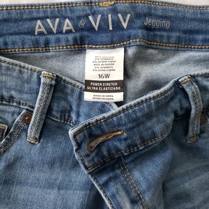 Light Wash Ankle Jegging